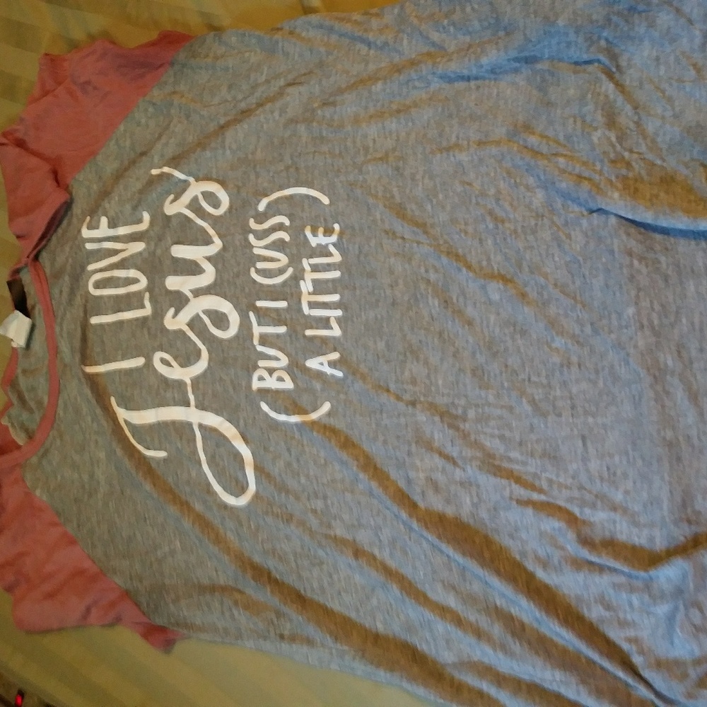 Graphic tee